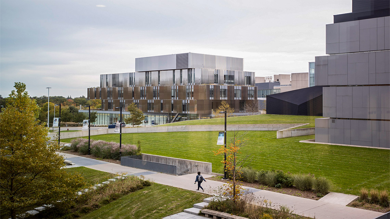 Học Bổng Toàn Phần - University of Toronto, Canada