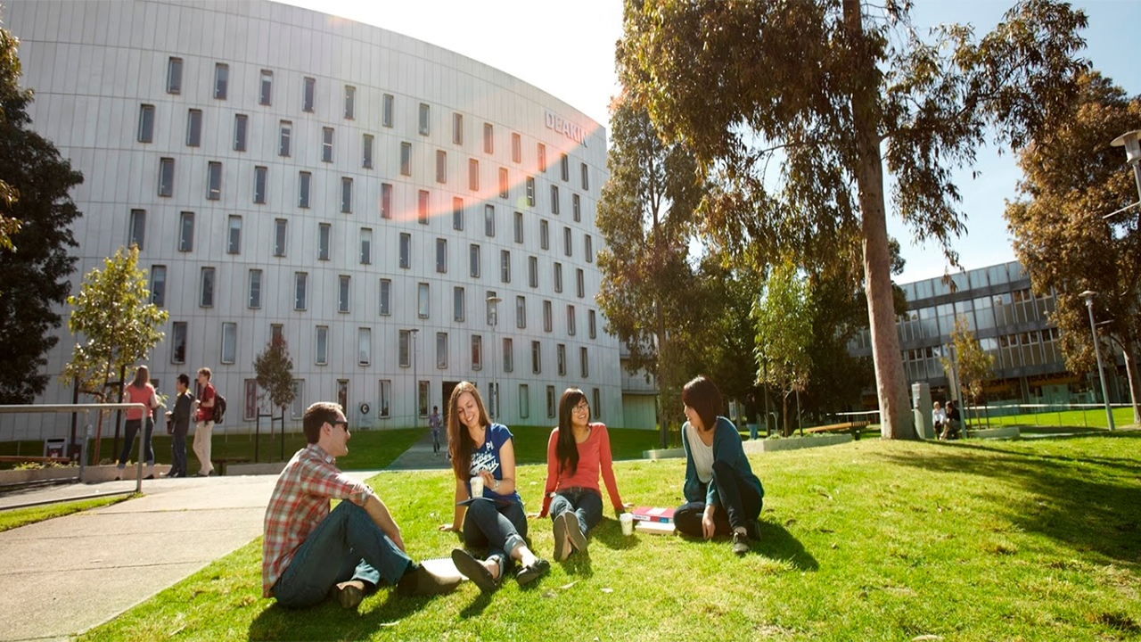 Học Bổng Toàn Phần Nghiên Cứu – Deakin University, Úc