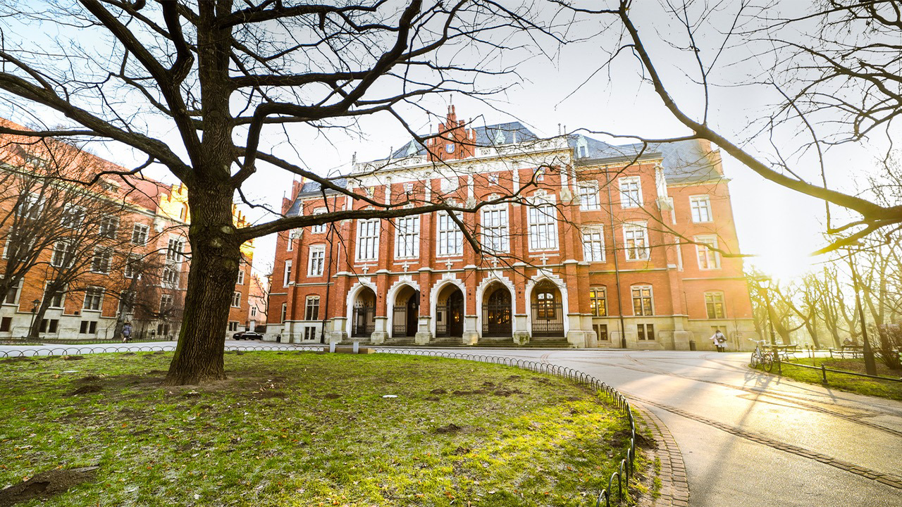 Học Bổng PLN 24000 - Jagiellonian University, Ba Lan