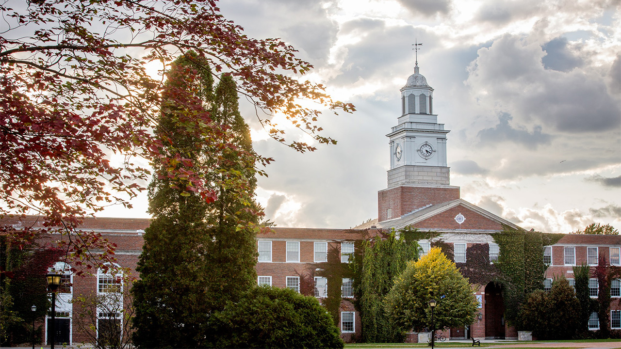 Học Bổng $28.000 - Potsdam State University of New York, Mỹ